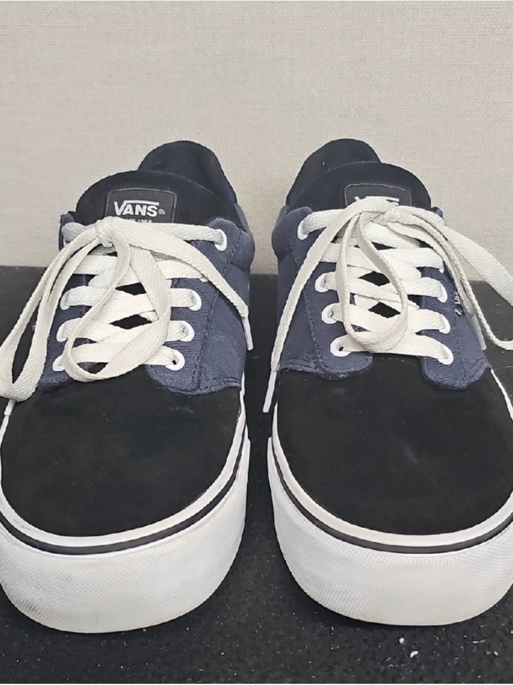 Vans Men's Black & Navy Low-Top Skate Shoes Size 11